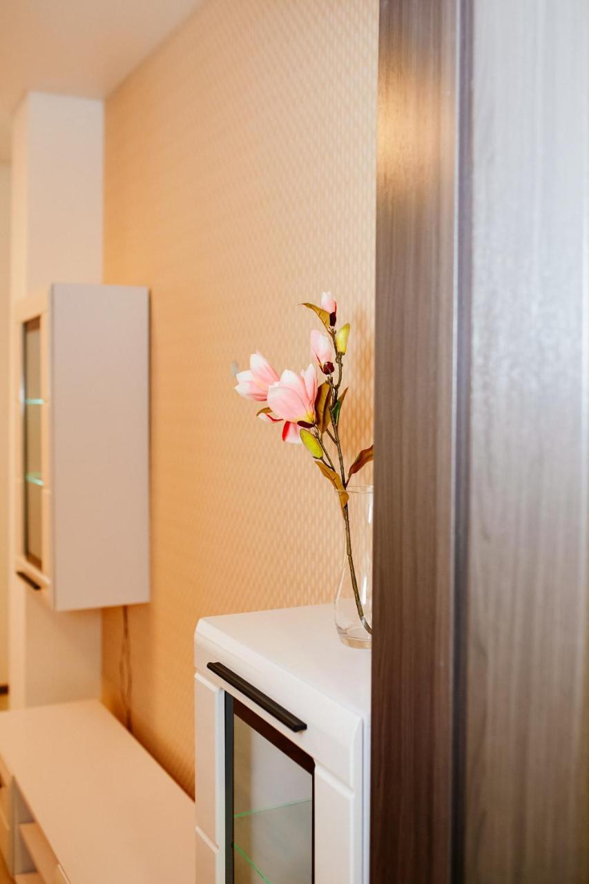 Семицвіт Apartment ลวีฟ ภายนอก รูปภาพ